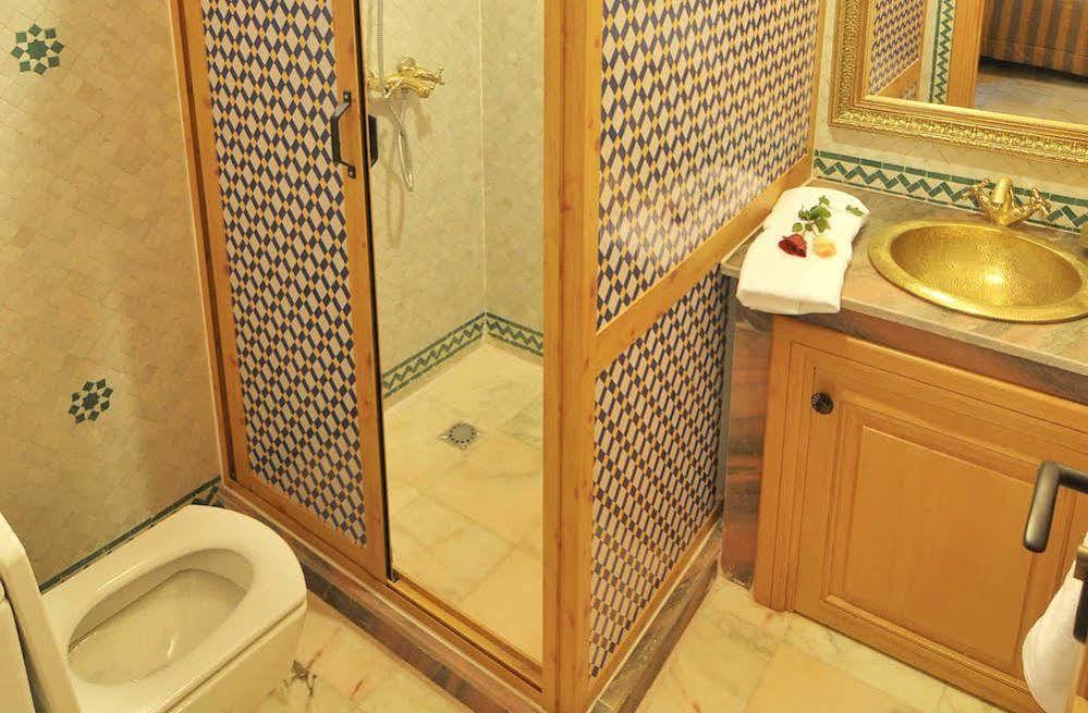 Dar Al Madina Al Kadima Hotel Fes Luaran gambar